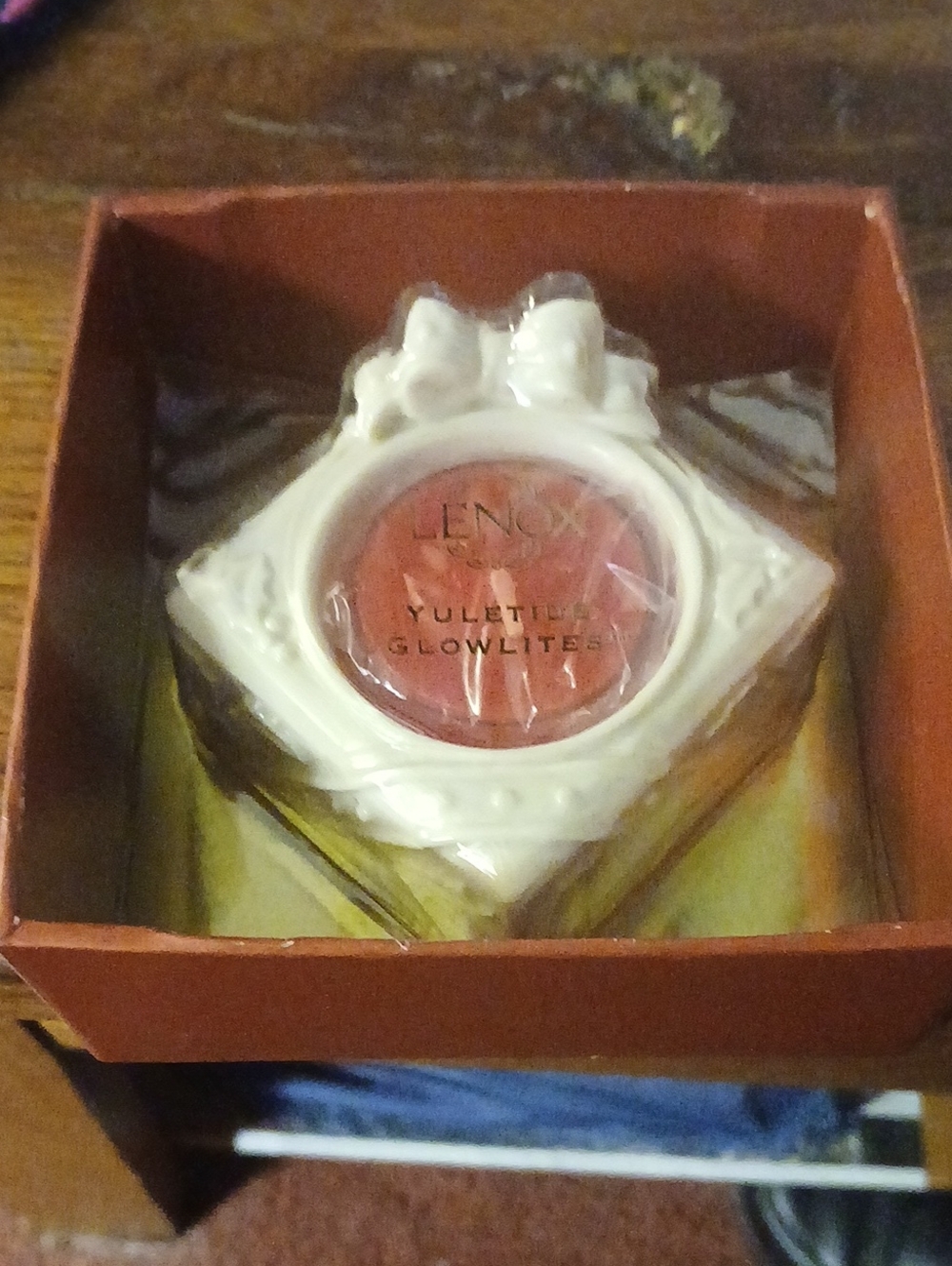Lenox Bisque Yuletide Votive Tea Light with Candle NIB